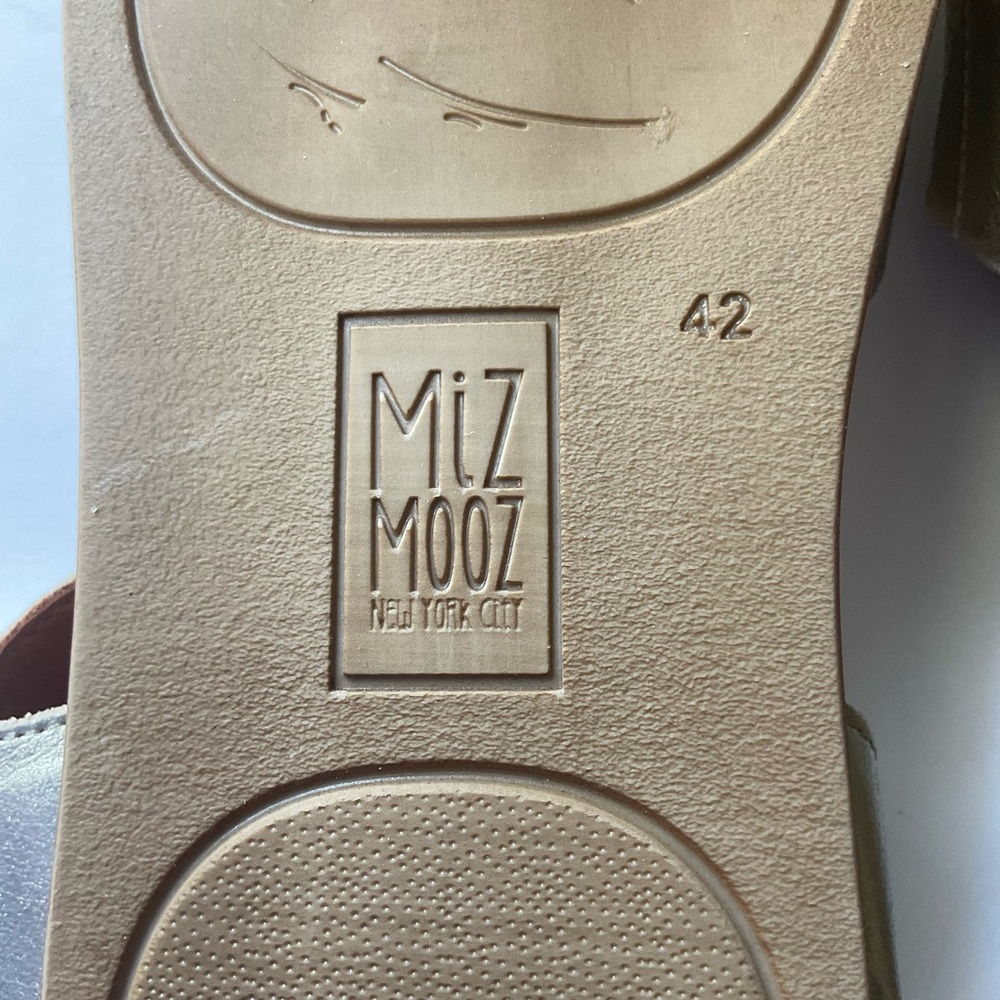 MIZ MOOZ Gold Metallic Leather Sandals size 42 - Picture 6 of 8